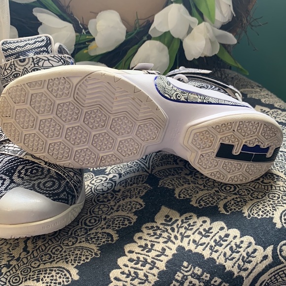 Nike Lebron soldier 9 Lmtd “freegums” mens sneakers- Size 10.5 - Picture 3 of 5